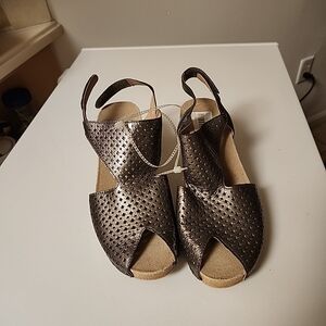 Dansko Women's Bronze Sandals